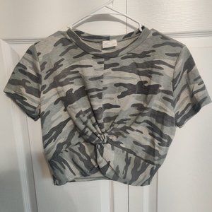 Dee Elly Crop Camouflage Shirt Size M Gathered Front Knot